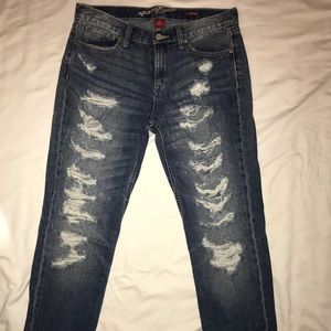 NEVER WORN Arizona eagle boyfriend jeans size 9